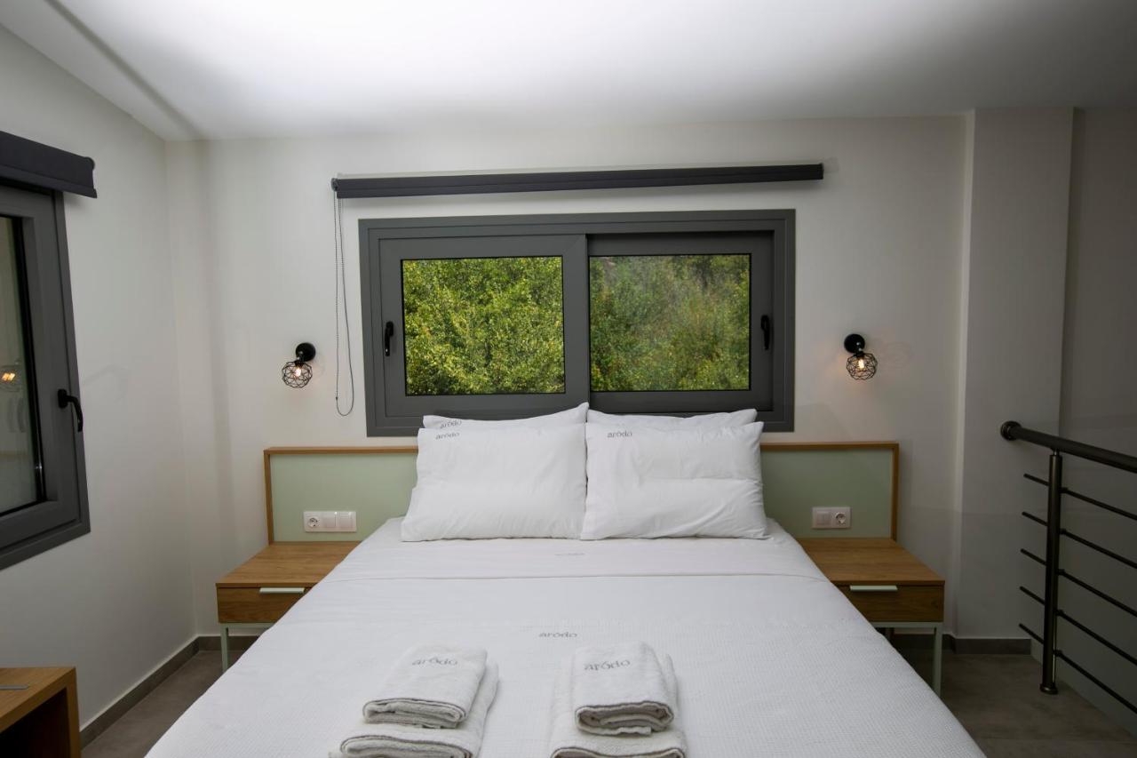 Arodo Suites Nea Iraklitsa Buitenkant foto