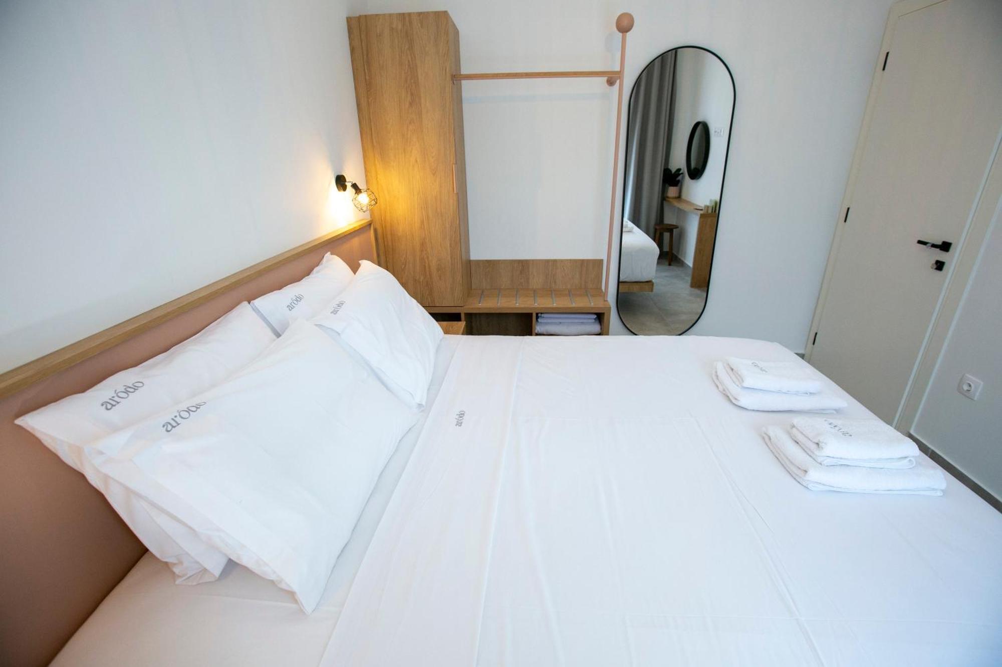 Arodo Suites Nea Iraklitsa Buitenkant foto