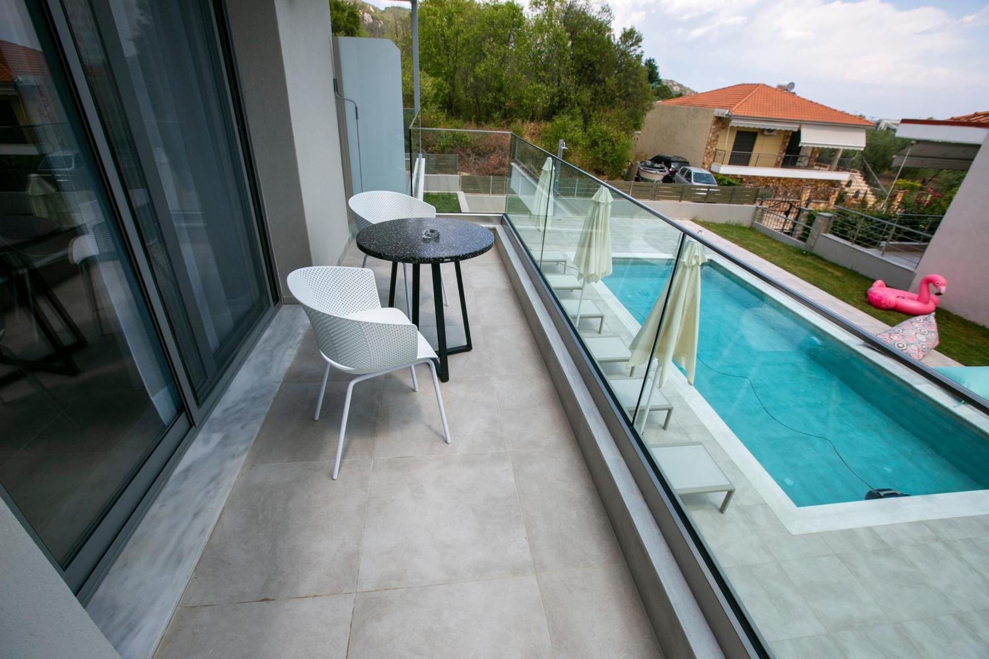 Arodo Suites Nea Iraklitsa Buitenkant foto