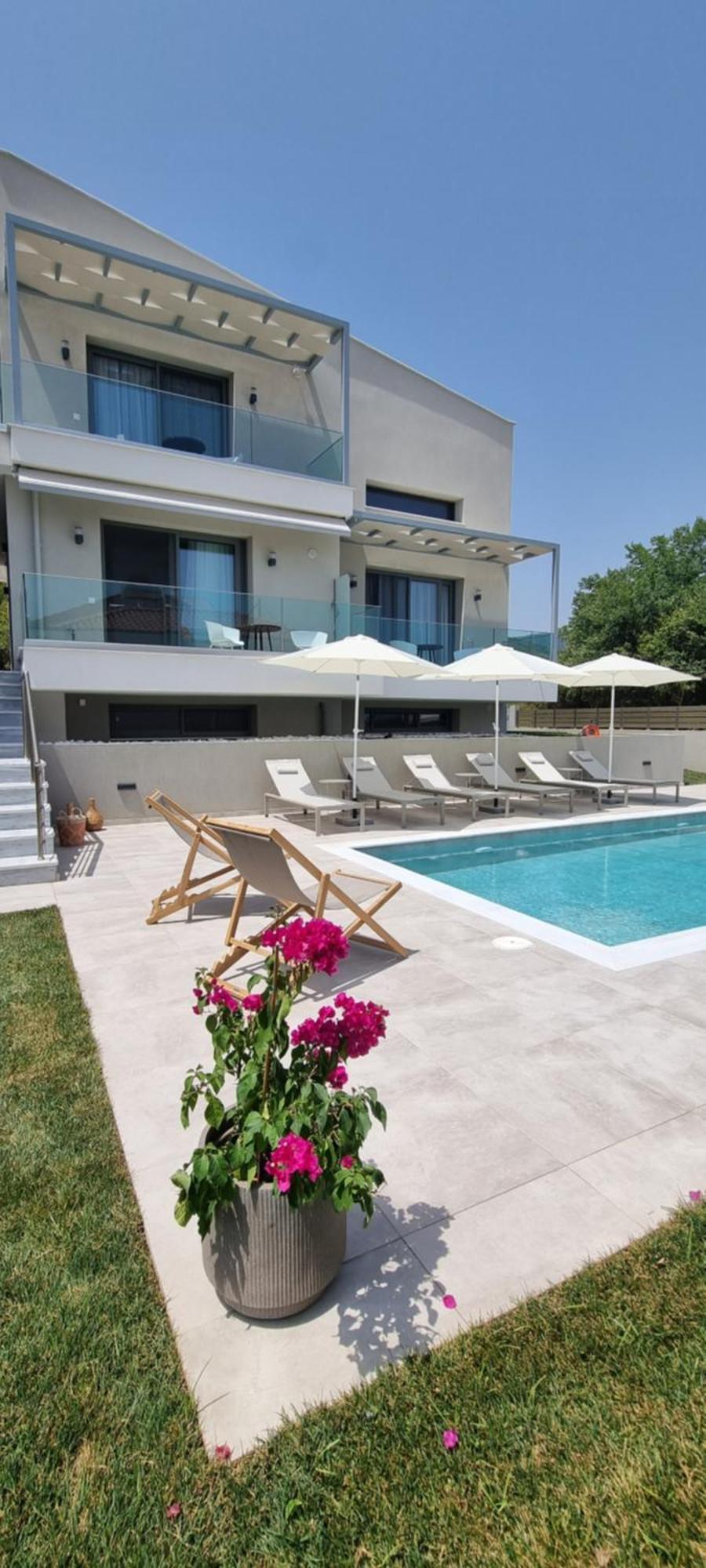 Arodo Suites Nea Iraklitsa Buitenkant foto
